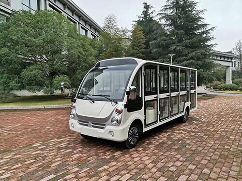 濟(jì)南電動(dòng)<a href=http://m.lannanhai.cn/tags/guanguangche/ target=_blank class=infotextkey>觀光車(chē)</a>廠家直銷(xiāo)