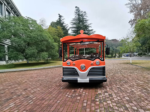 電動(dòng)旅游<a href=http://m.lannanhai.cn/tags/guanguangche/ target=_blank class=infotextkey>觀(guān)光車(chē)</a>尺寸