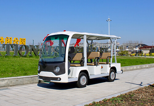 電動(dòng)<a href=http://m.lannanhai.cn/tags/guanguangche/ target=_blank class=infotextkey>觀光車</a>廠家現(xiàn)車